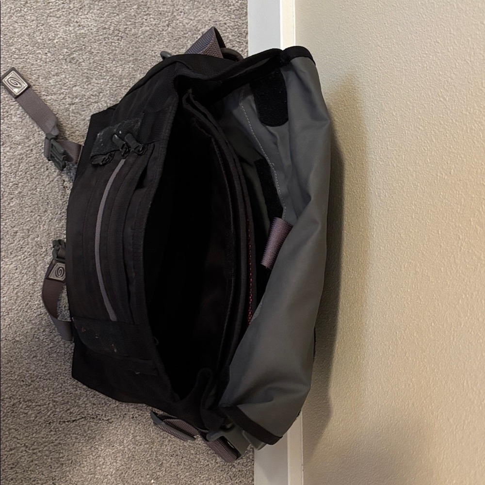 Timbuk2 Black, Navy and Yellow Messenger Bag - Picture 4 of 5